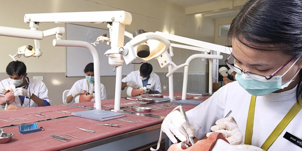 Diploma in Medical Lab Technology Couse | DMLT | Santosh Institute of Allied Health Sciences